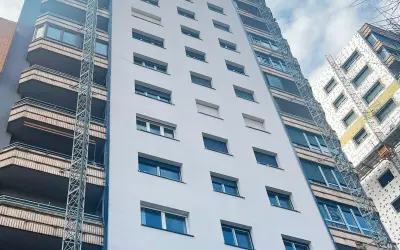 La ministra de Vivienda ensalza la rehabilitación de La Pajarita